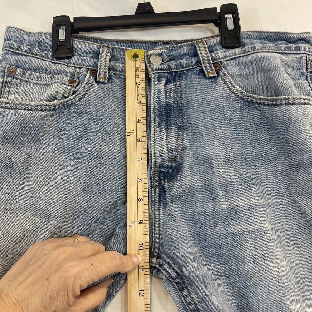 Trashed‎ Levis 505 Jeans Men Sz 32x29 Light Wash Blue Straight Leg  Denim Cotton
